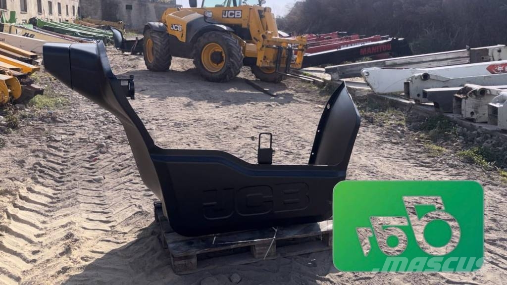 JCB 542-70 Engine Cover / Housing / Shield Šasija un piekare