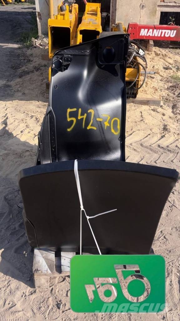JCB 542-70 Engine Cover / Housing / Shield Šasija un piekare
