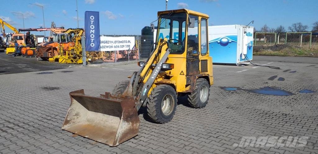  Ładowarka kołowa VOLVO ZL 302 C Pyöräkuormaajat