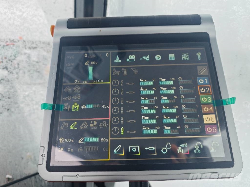 Kubota M 7173 Premium Traktori