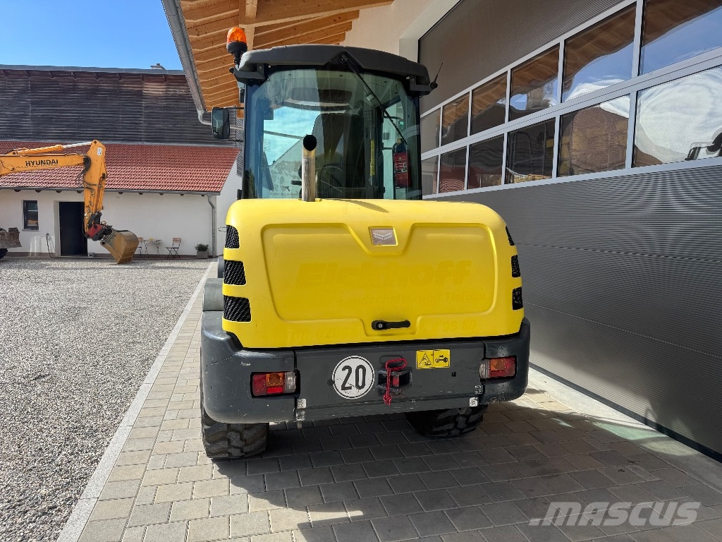 Schaeff TL 80 Naudoti ratiniai krautuvai