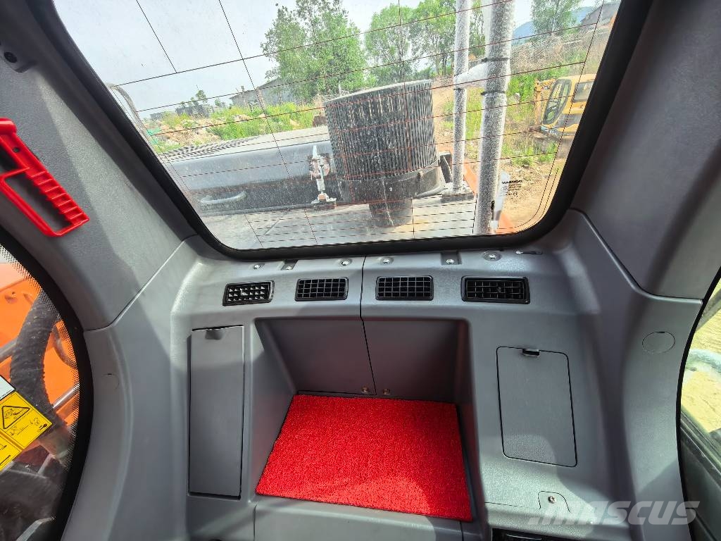 Doosan DX 225 履带挖掘机