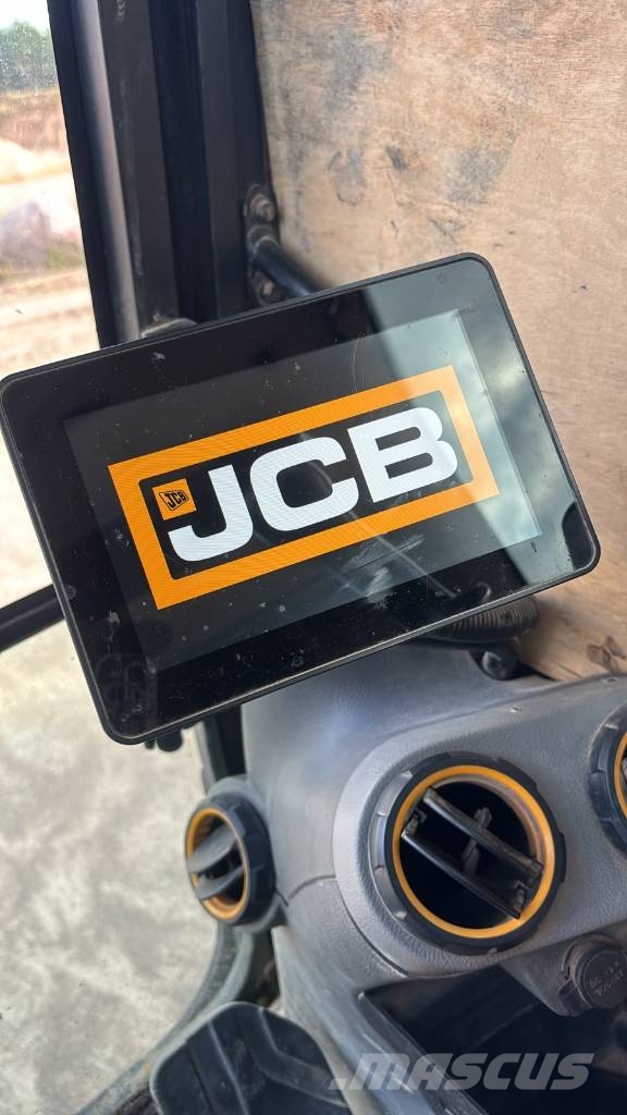 JCB 220X Long Rupsgraafmachines