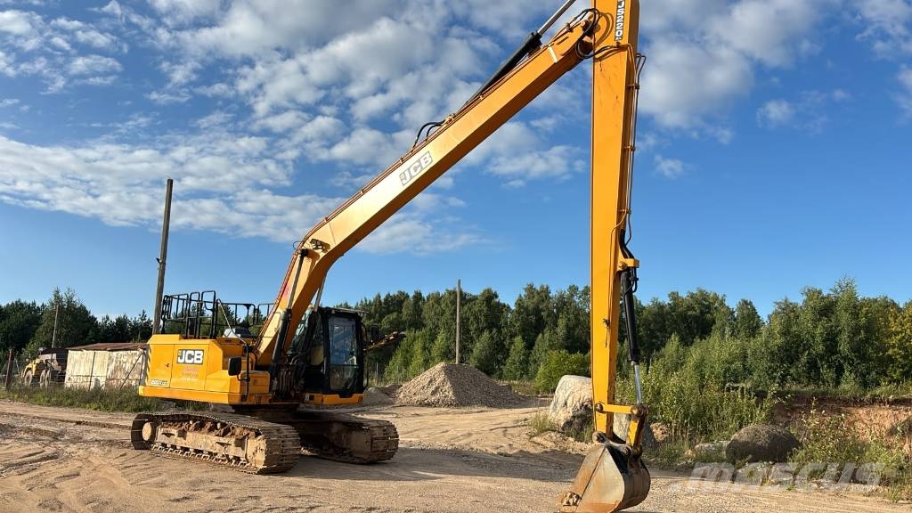 JCB 220X Long Rupsgraafmachines