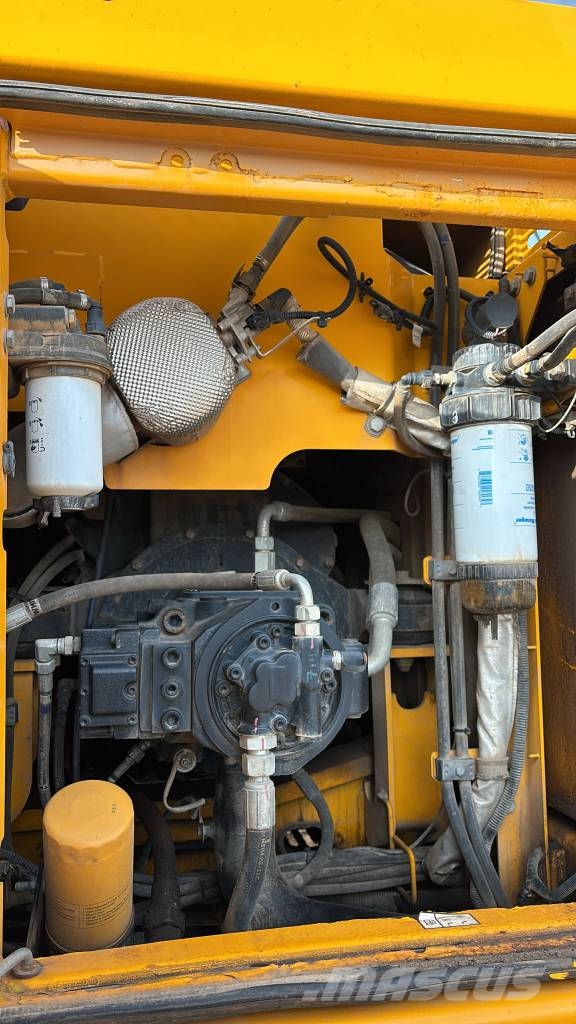JCB 220X Long Rupsgraafmachines