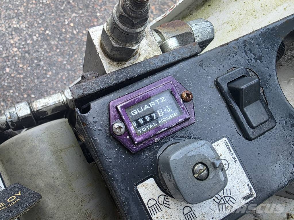 Bobcat 323 Minikaivukoneet < 7t
