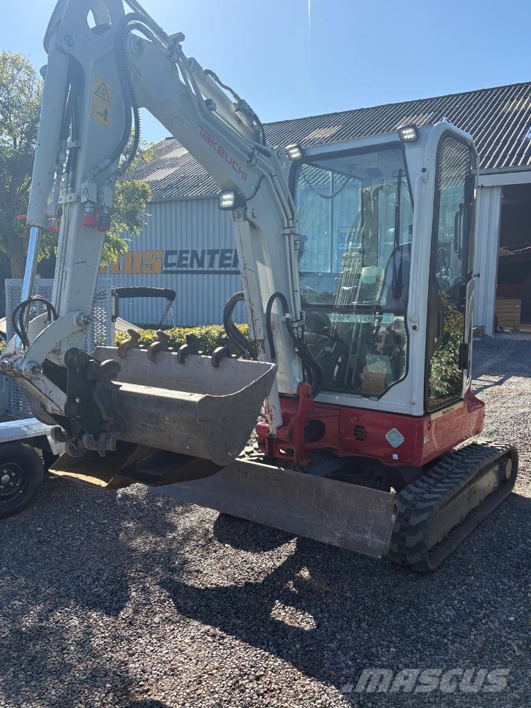Takeuchi TB 235 r Miniekskavaatorid < 7 t