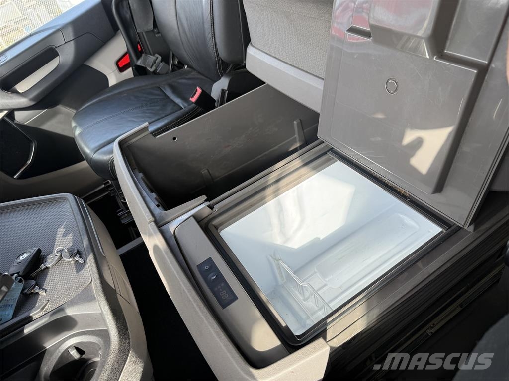 Scania R580 8X4 Camiones polibrazo
