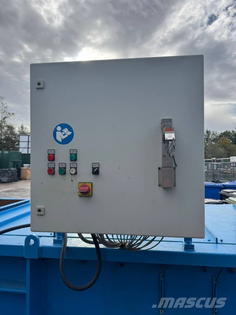 Paal PAC B Series Industriële balenpersen