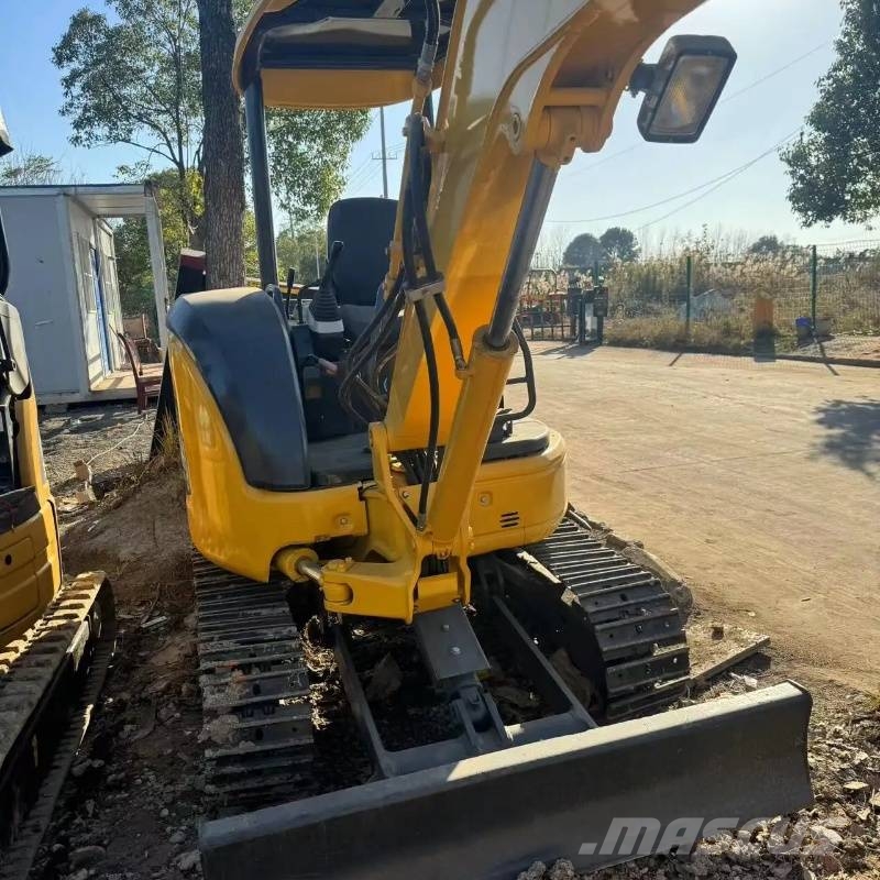 Komatsu PC 30 MR 소형 굴삭기 7톤 미만