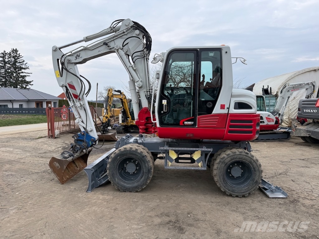 Takeuchi TB 295 W Excavadoras de ruedas