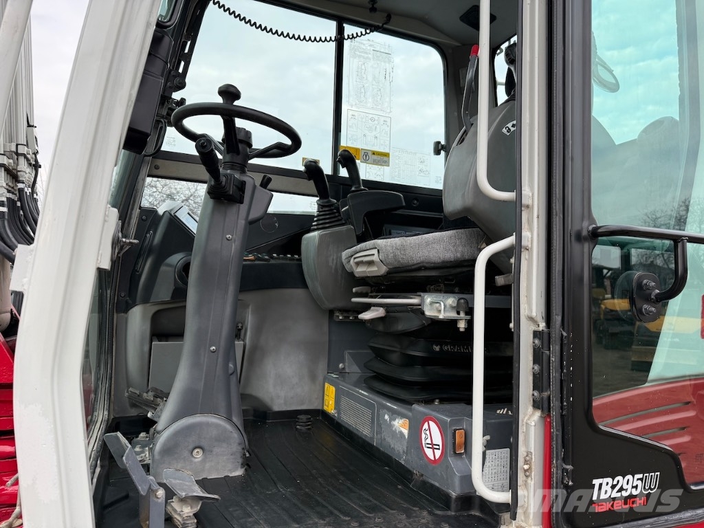 Takeuchi TB 295 W Excavadoras de ruedas