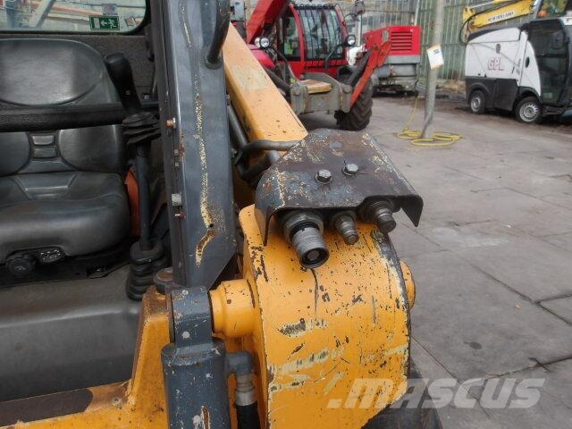 Mustang R1500 Kompaktlaadurid