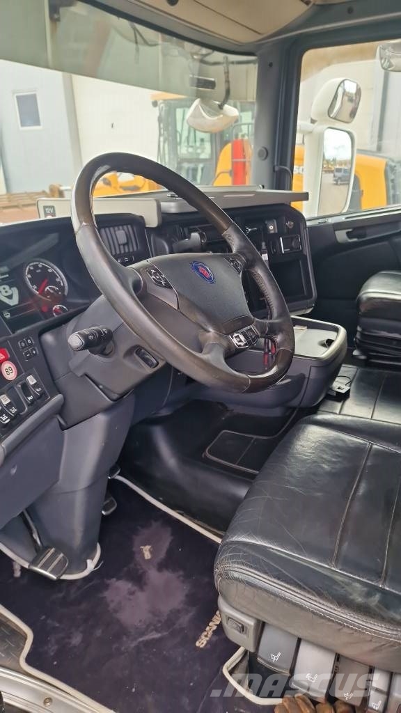 Scania R 730 10x4 Τράκτορες
