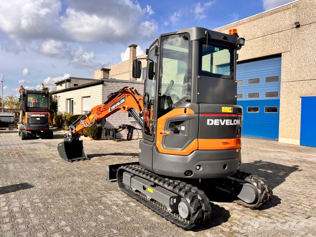 Develon DX27 Mieten Vermieten 99,- Mini bagri <7t