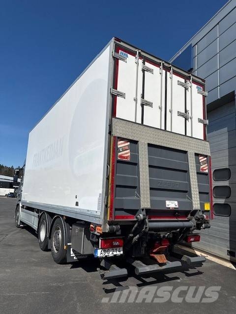 Scania R410B6X2*4NB LNG Camiones con temperatura controlada