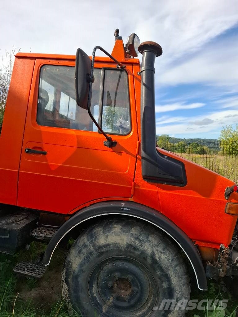 Mercedes-Benz UNIMOG U1200 Ciągniki rolnicze