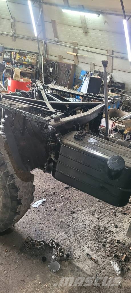 Mercedes-Benz UNIMOG U1200 Ciągniki rolnicze
