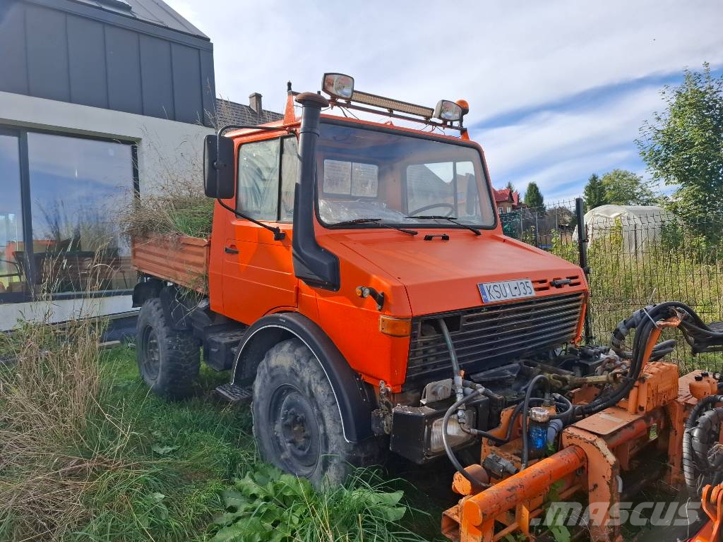 Mercedes-Benz UNIMOG U1200 Ciągniki rolnicze