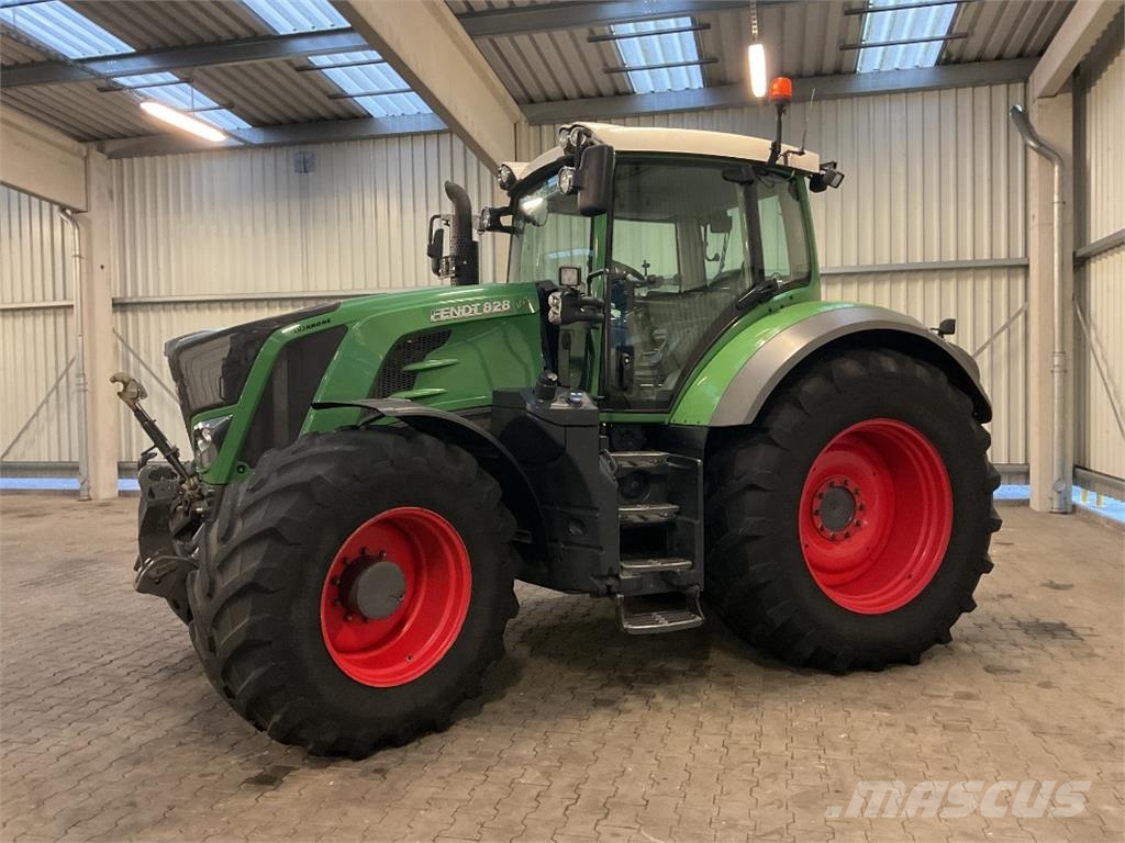 Fendt 828 Vario SCR Трактори