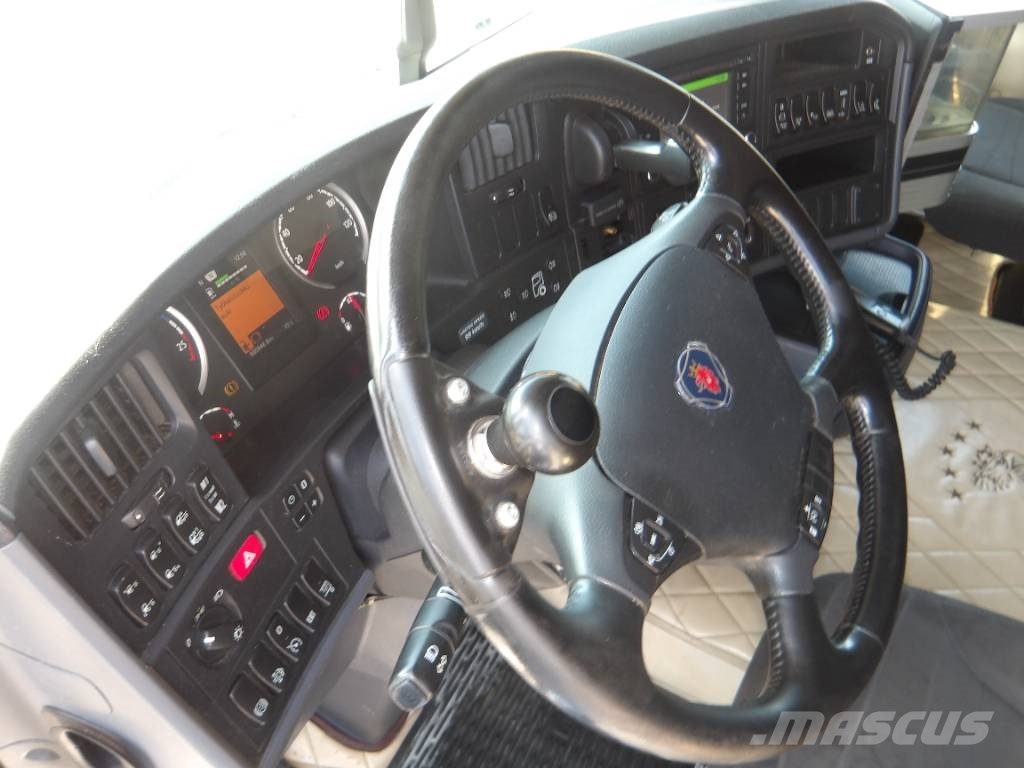 Scania R490 6x2 Camiones con caja de remolque