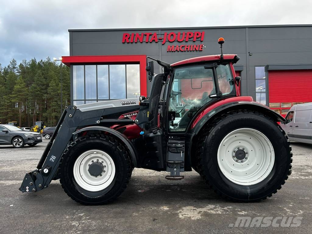 Valtra T 174 E D / Kuormain, Jousitus, Pienet tunnit! Traktoren