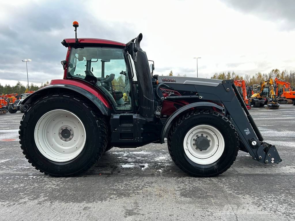 Valtra T 174 E D / Kuormain, Jousitus, Pienet tunnit! Traktoren