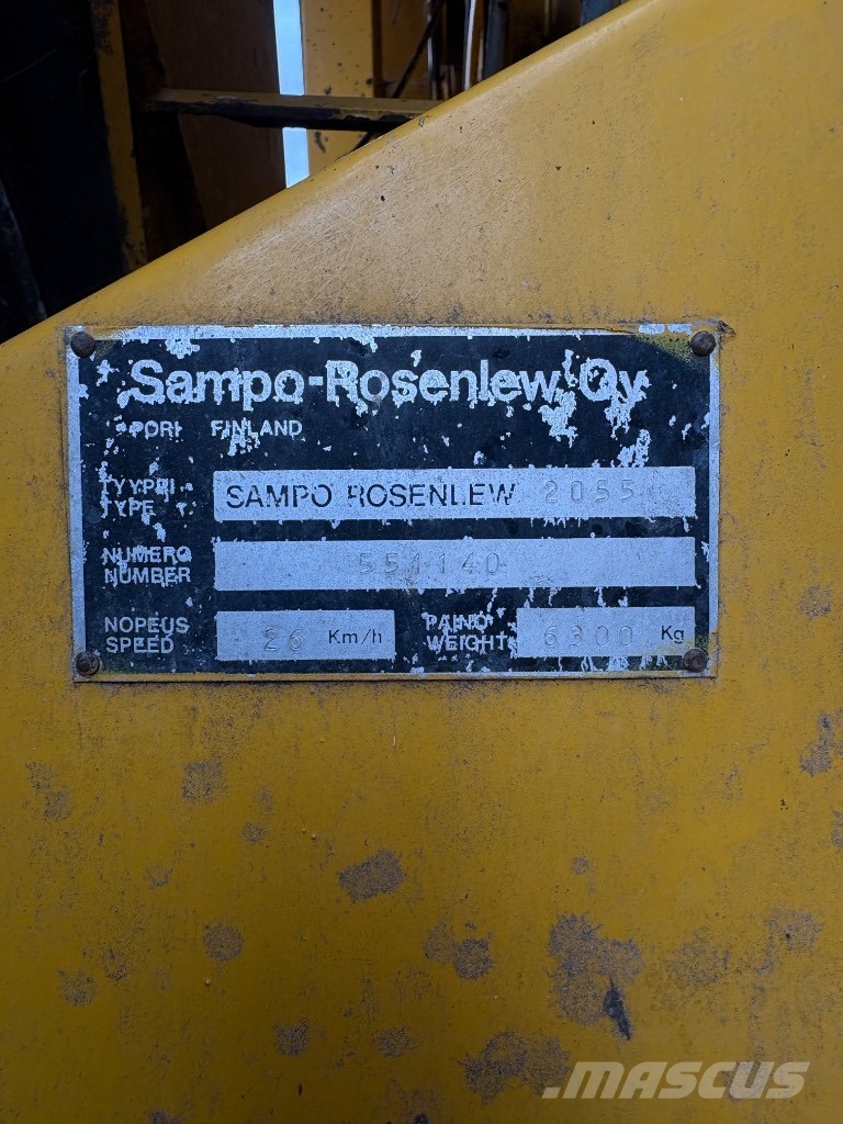 Sampo-Rosenlew 2055 Sklízecí mlátičky