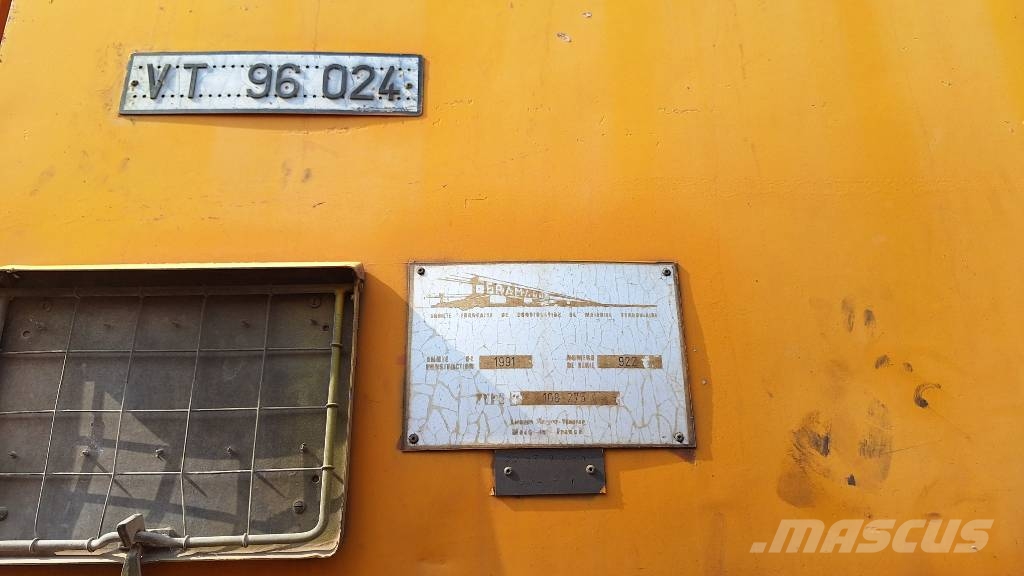 Plasser & Theurer 108-275 FRP Būvniecība- Citi