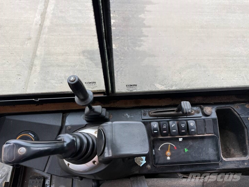 JCB 16 C-1 1.7t Mini Excavator Mini ekskavatori < 7 t