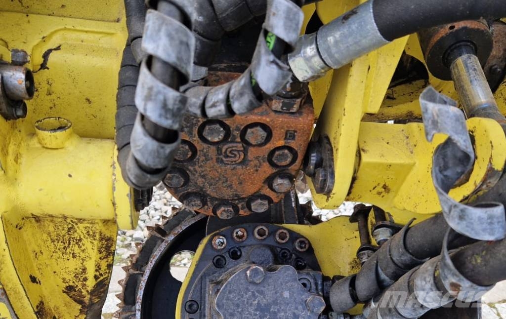 John Deere H 412 Glave za kombajne