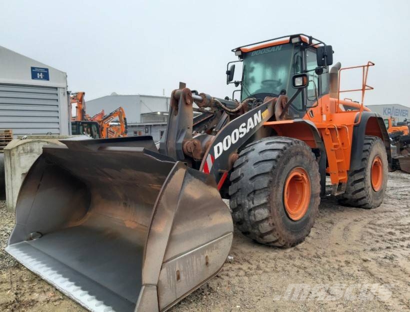 Doosan DL 420-5 Cargadoras sobre ruedas