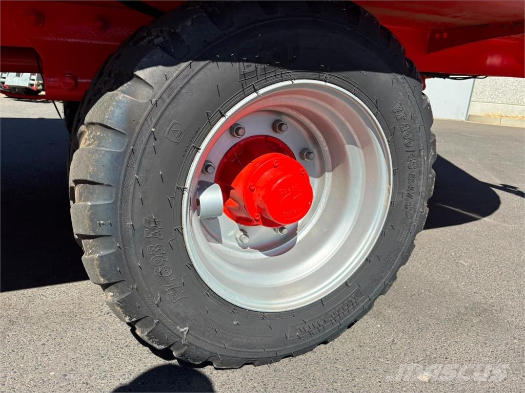 Kuhn Profile 24.2 DL Fullfodervagnar