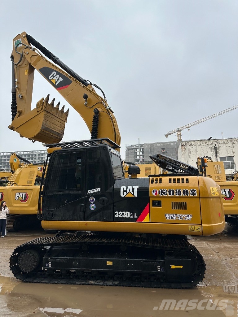 CAT 323D2L Mini excavators 7t - 12t