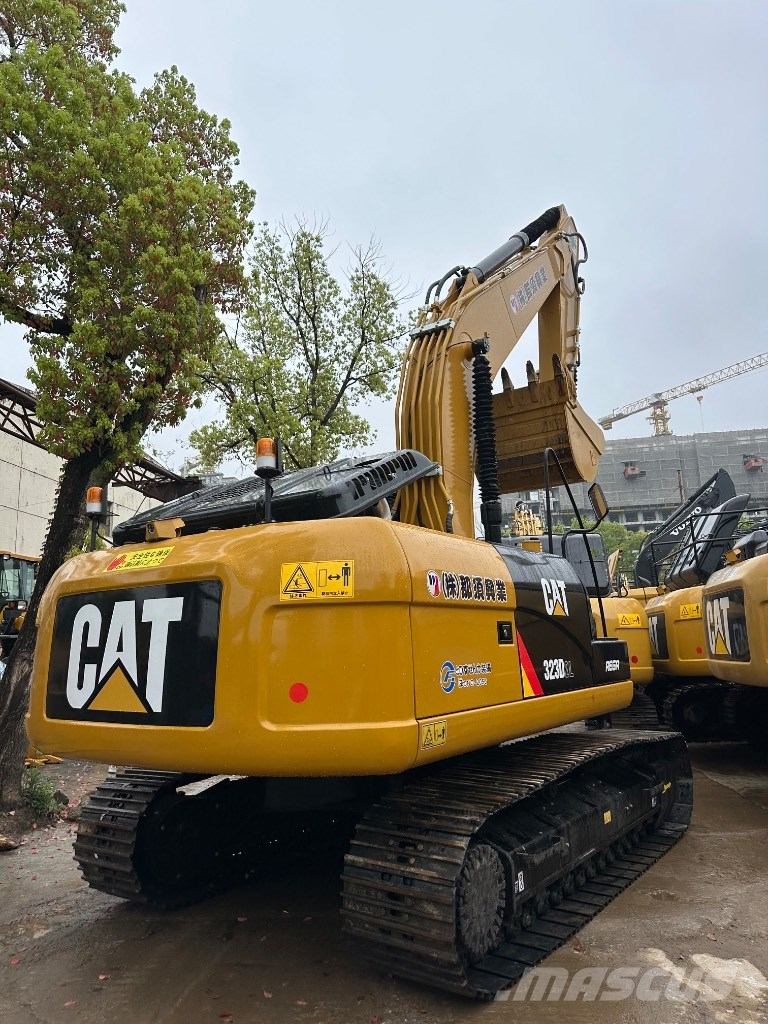 CAT 323D2L Mini excavators 7t - 12t