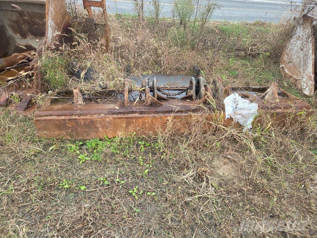 Doosan DX 210 W 轮式挖掘机