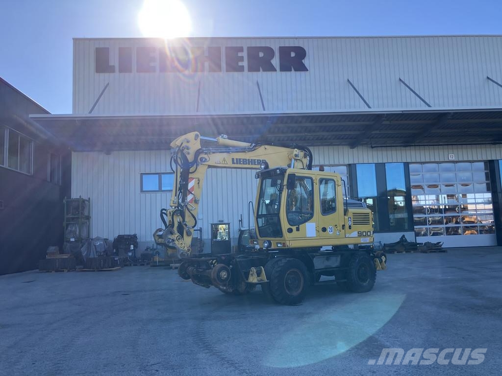 Liebherr A 900 Wheeled excavators
