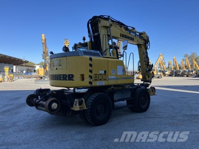 Liebherr A 900 Wheeled excavators