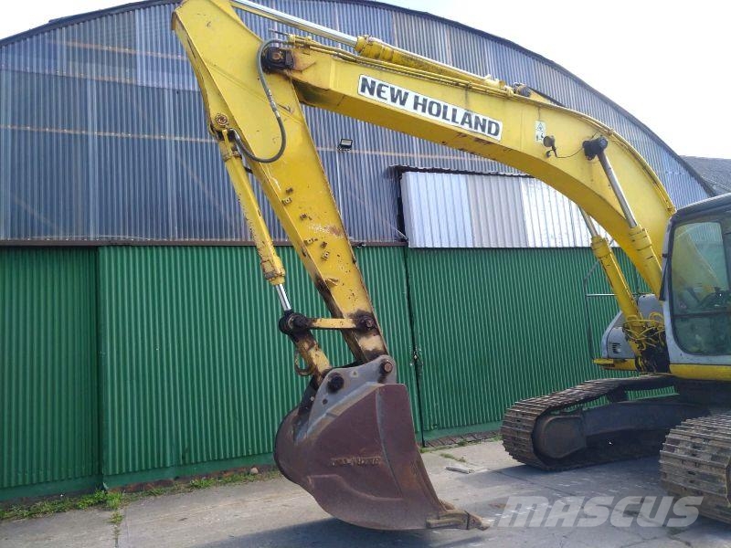 New Holland E 215 Paletli ekskavatörler