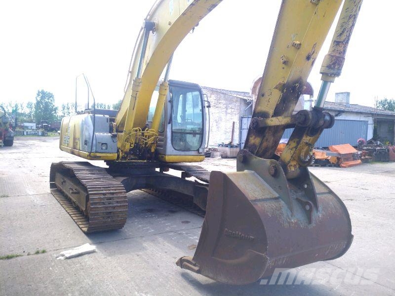 New Holland E 215 Paletli ekskavatörler