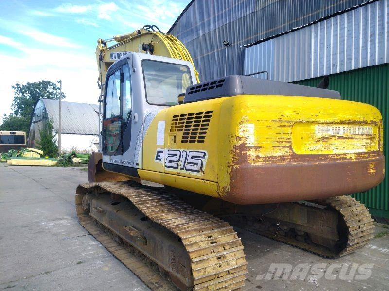 New Holland E 215 Paletli ekskavatörler