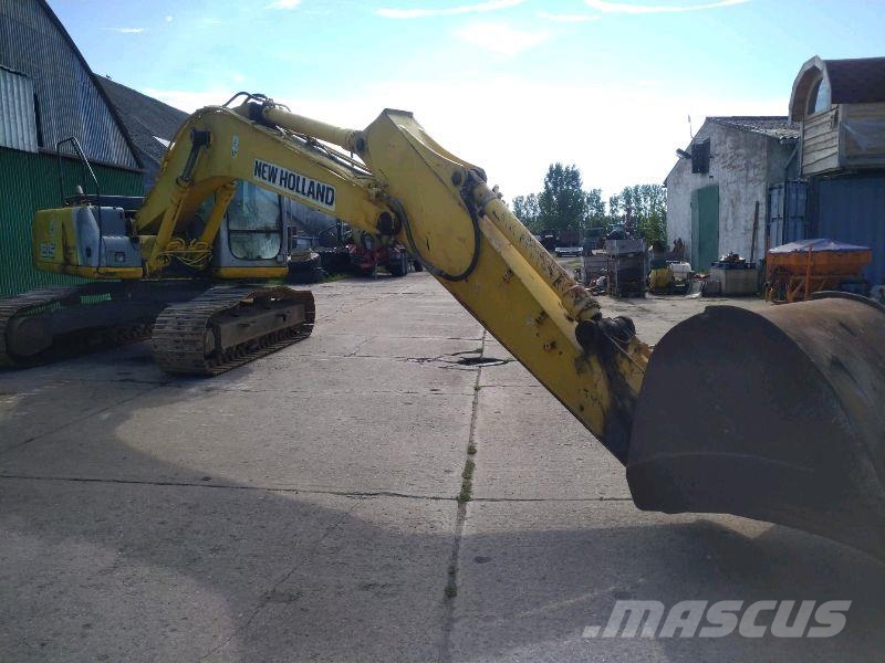 New Holland E 215 Paletli ekskavatörler