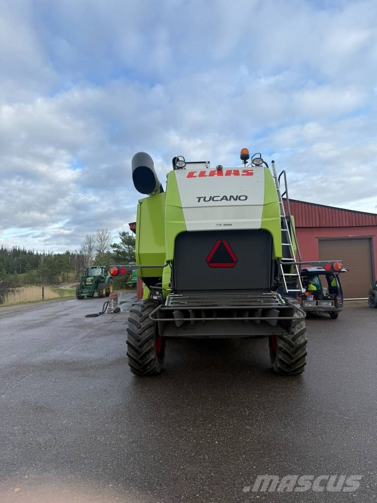 CLAAS Tucano 420 Θεριζοαλωνιστικές μηχανές