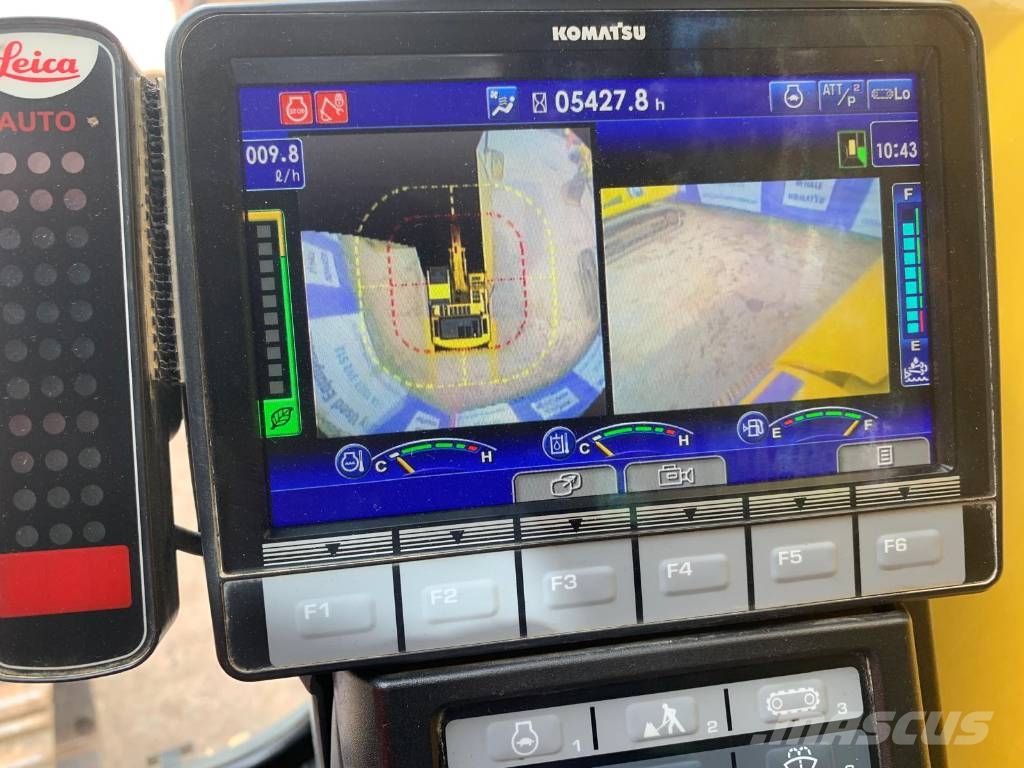 Komatsu PC210LC-11 Escavatori cingolati