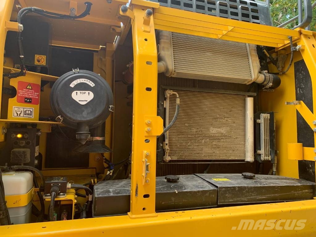Komatsu PC210LC-11 Escavatori cingolati