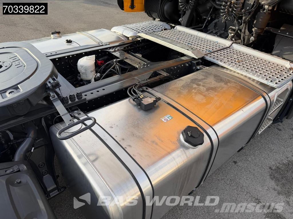 Iveco S-Way 500 4X2 NEW! Mega 2xTanks ACC Navi Тягачі