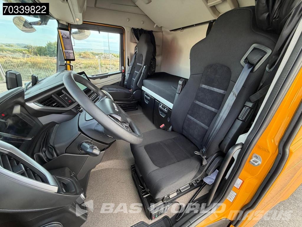 Iveco S-Way 500 4X2 NEW! Mega 2xTanks ACC Navi Тягачі