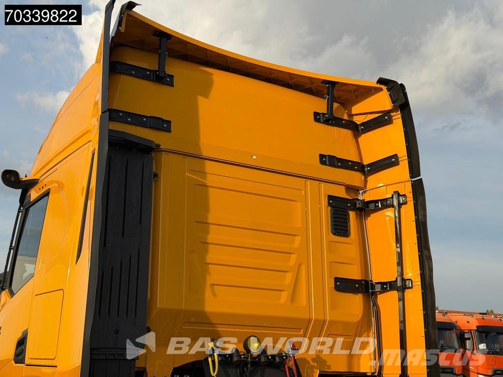Iveco S-Way 500 4X2 NEW! Mega 2xTanks ACC Navi Тягачі