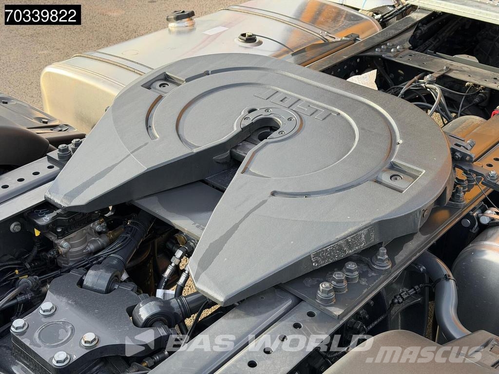 Iveco S-Way 500 4X2 NEW! Mega 2xTanks ACC Navi Тягачі