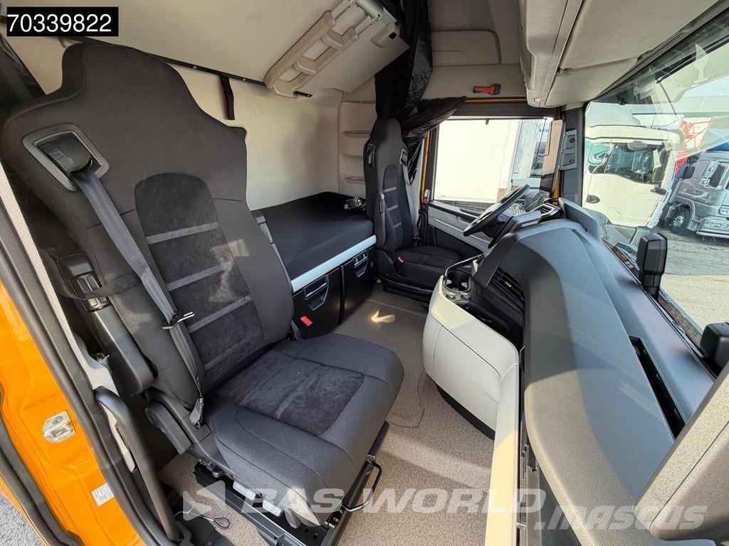 Iveco S-Way 500 4X2 NEW! Mega 2xTanks ACC Navi Тягачі